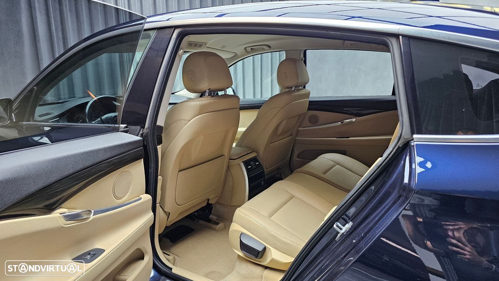 BMW 520 Gran Turismo d Line Luxury - 26