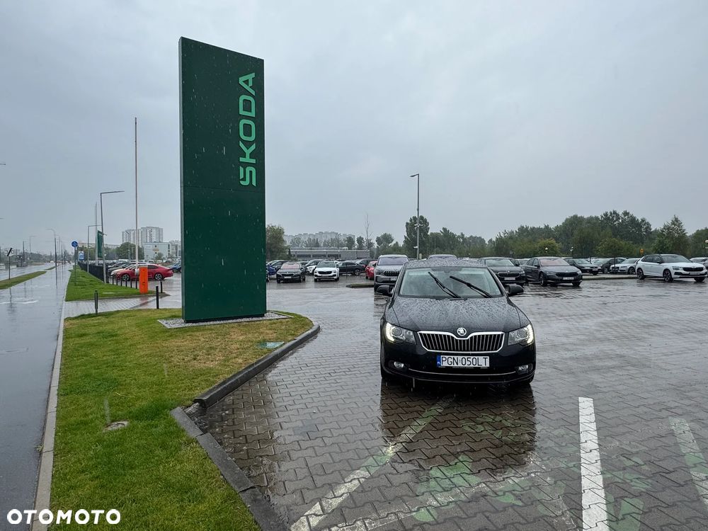 Skoda Superb 2.0 TDI Business DSG - 6