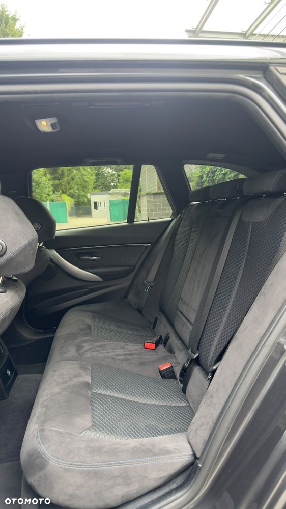 BMW Seria 3 318d M Sport Shadow - 11