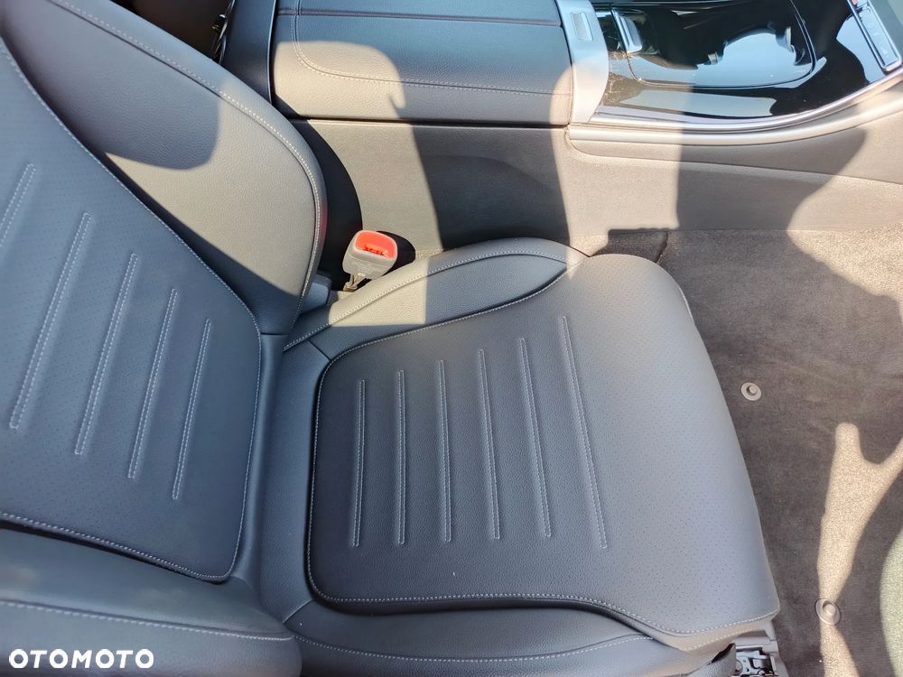 Mercedes-Benz Klasa C 300 e PHEV 4-Matic AMG - 9