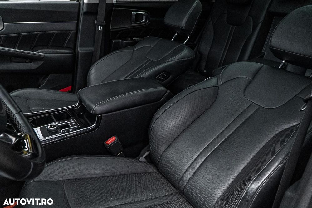 Kia Sorento 1.6 T-GDI PHEV 6AT 4x4 7P Premium+ - 39