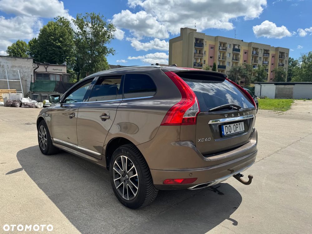 Volvo XC 60 D4 AWD Summum - 3