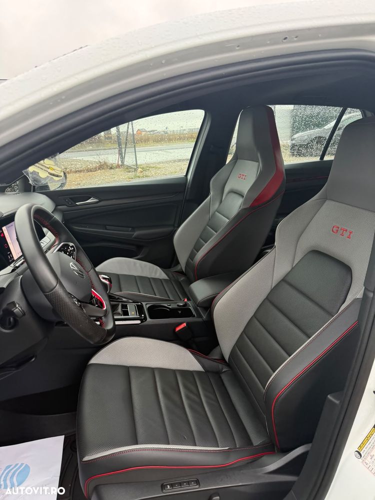 Volkswagen Golf 2.0 TSI R - 6