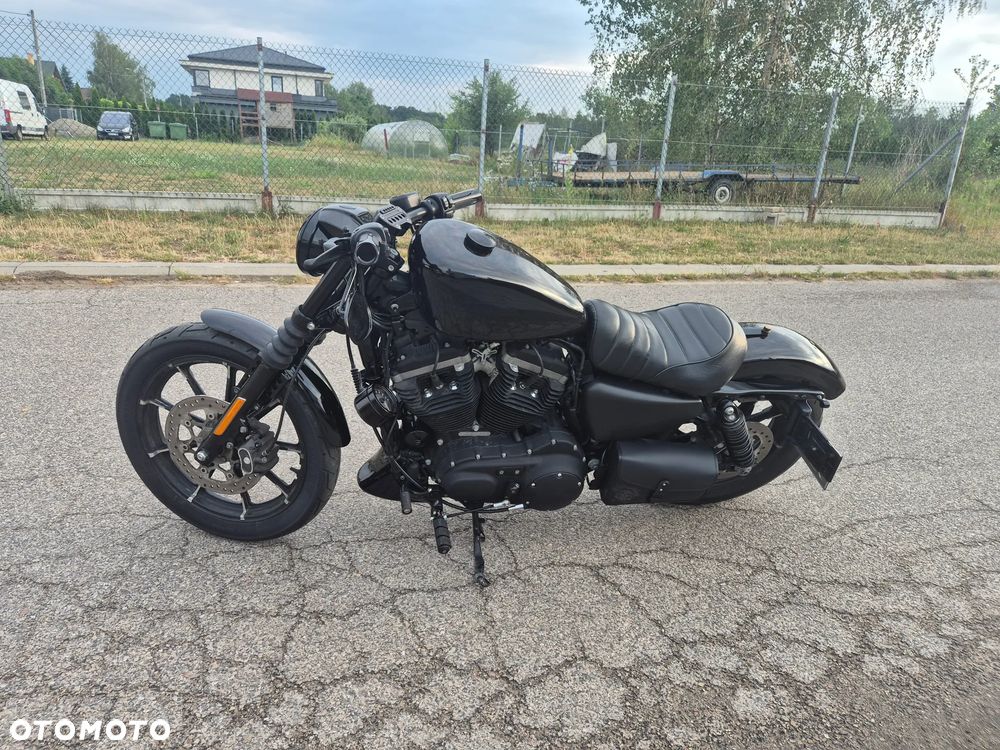 Harley-Davidson Sportster Iron 883 - 11