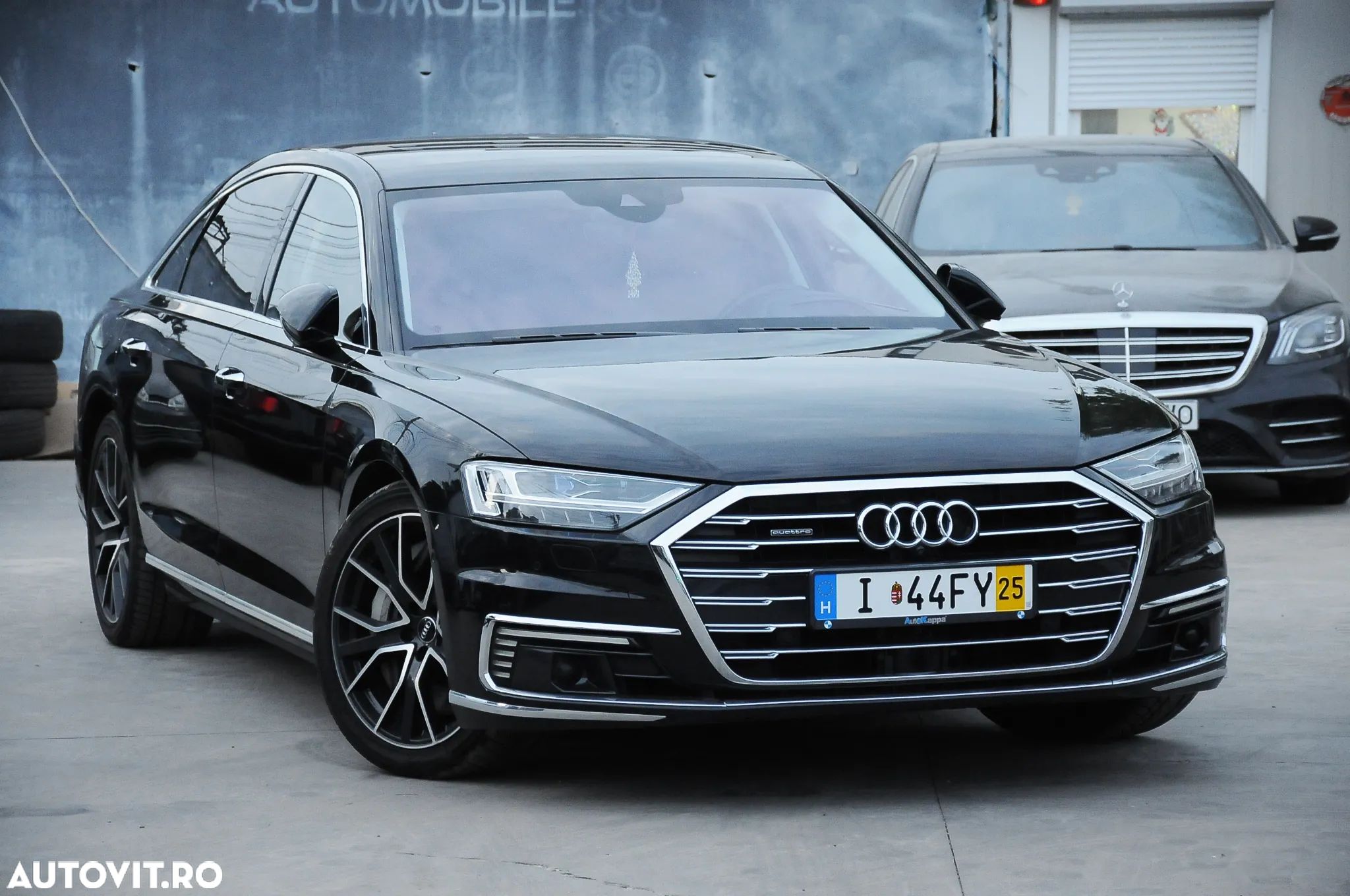 Audi A8 A8L 60 TFSI e quattro Tiptronic PHEV - 1
