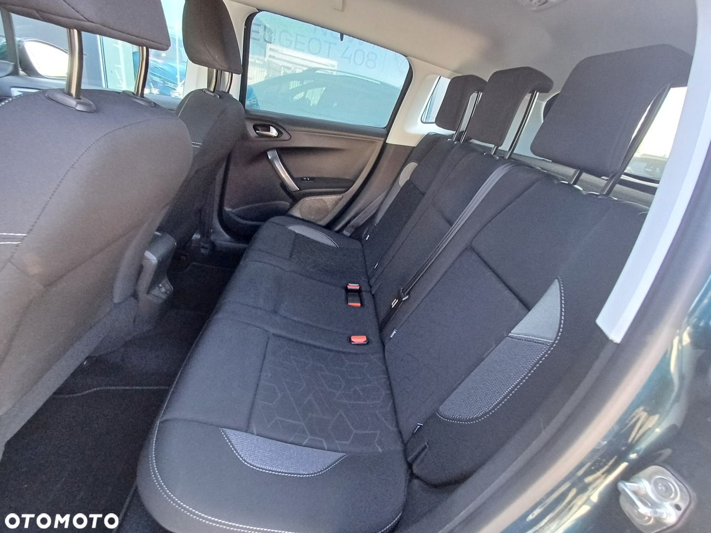Peugeot 2008 - 25