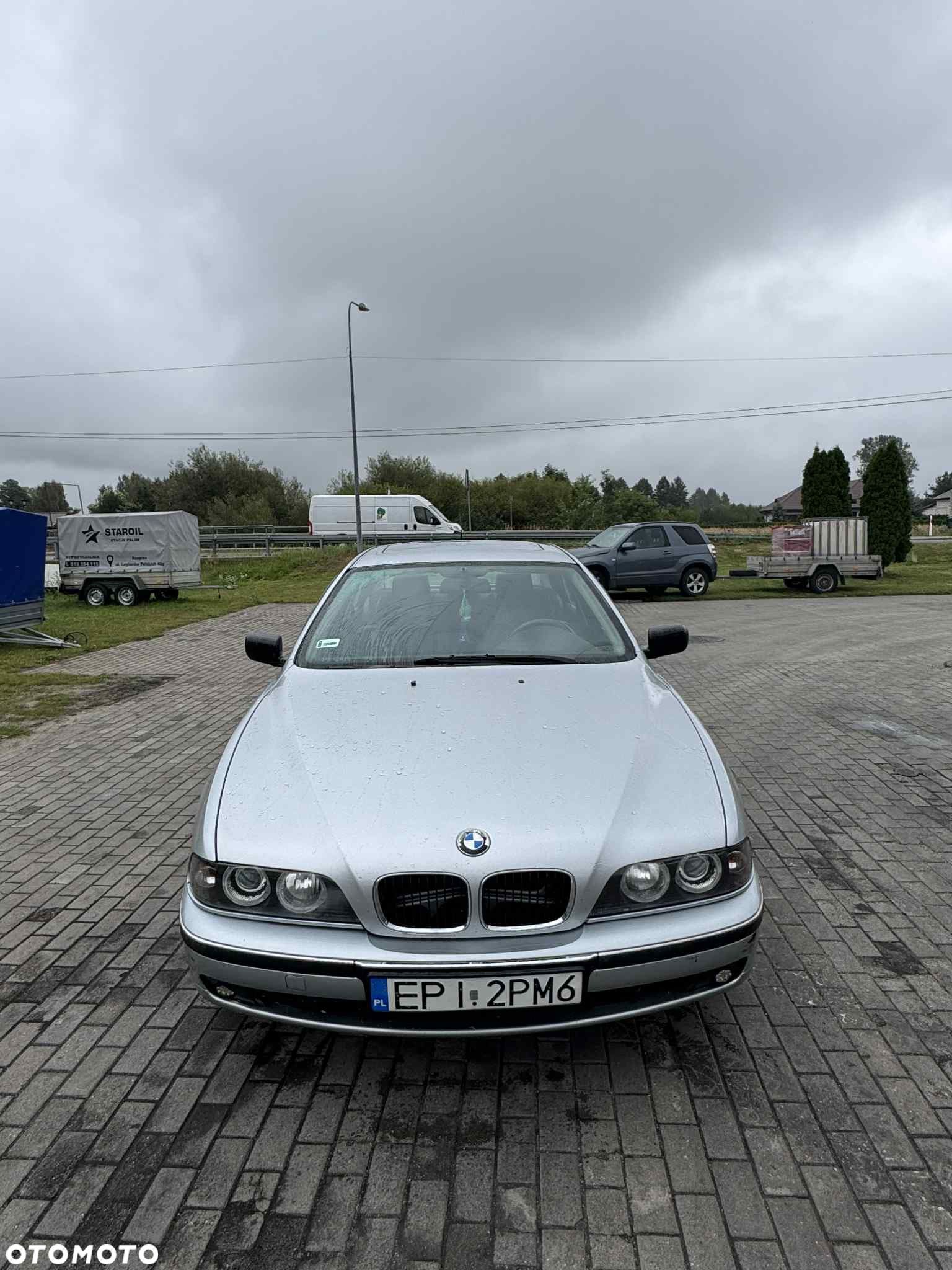 BMW Seria 5 520i - 1