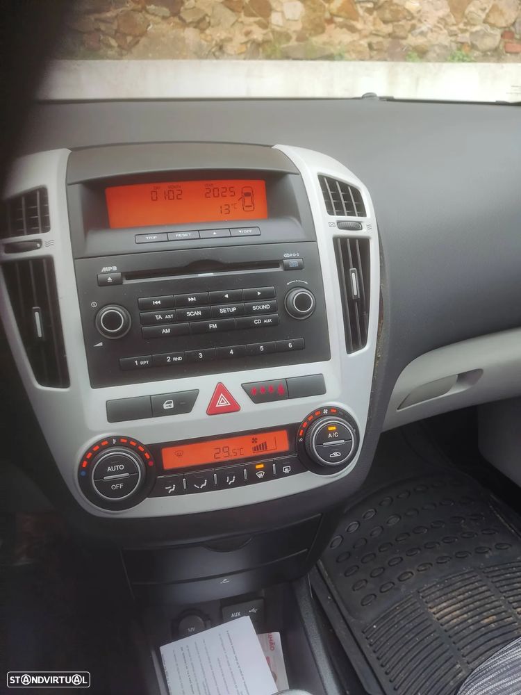 Kia Ceed S Coupé 1.6 CRDi EX - 6