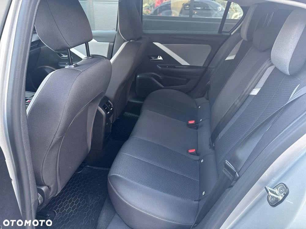 Opel Astra - 10