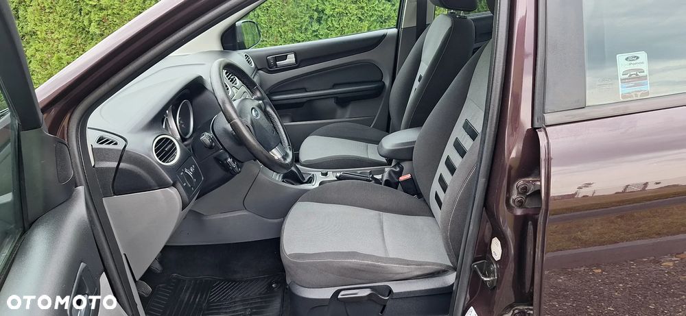 Ford Focus - 12
