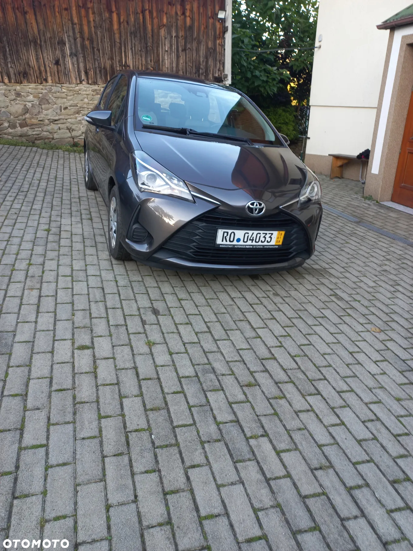 Toyota Yaris 1.0 VVT-i Team Deutschland - 3
