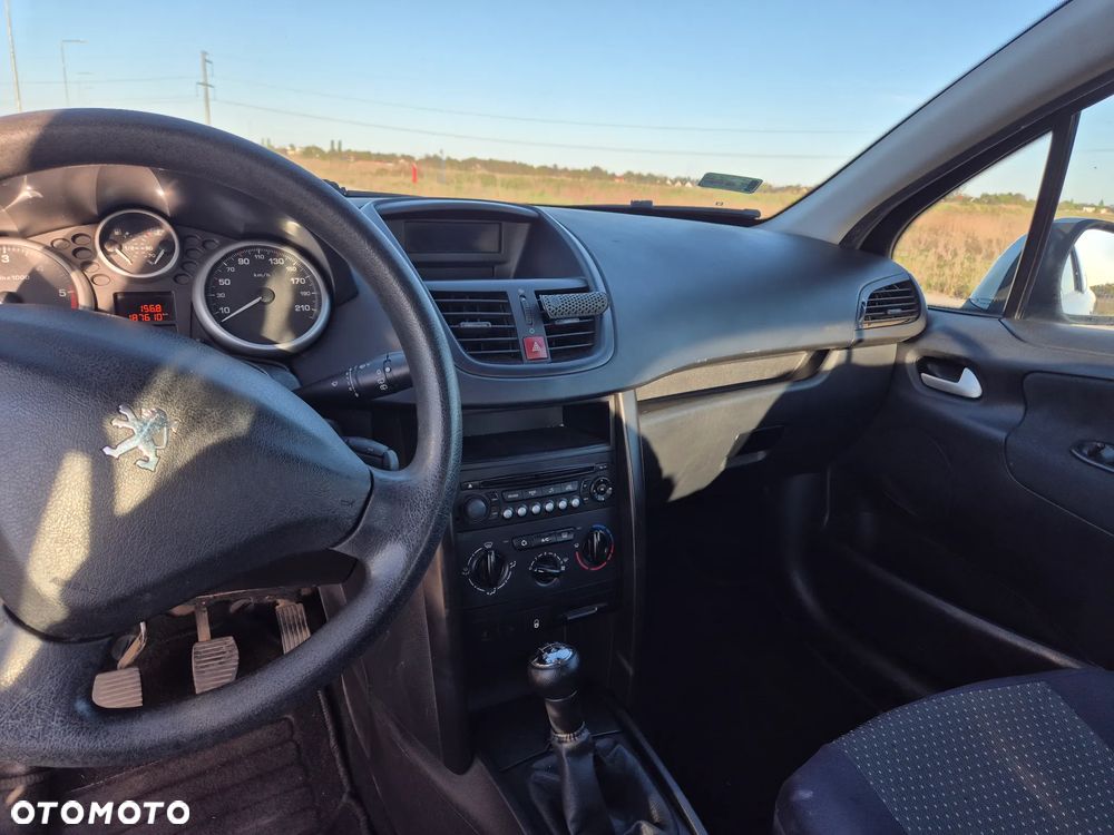 Peugeot 207 1.4 HDi Presence - 15