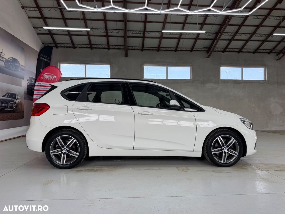 BMW Seria 2 220d Aut. Sport Line - 7