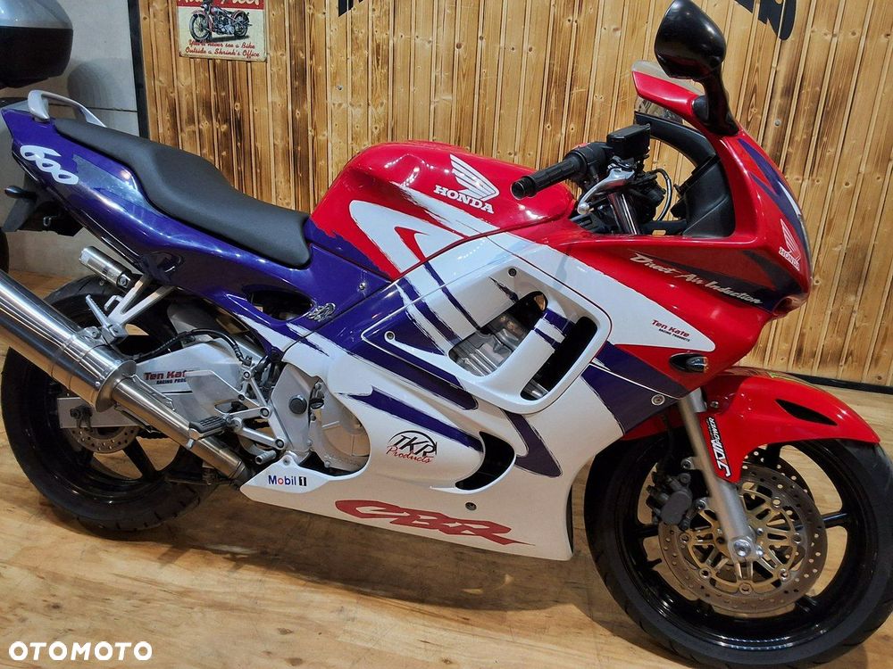 Honda CBR - 18