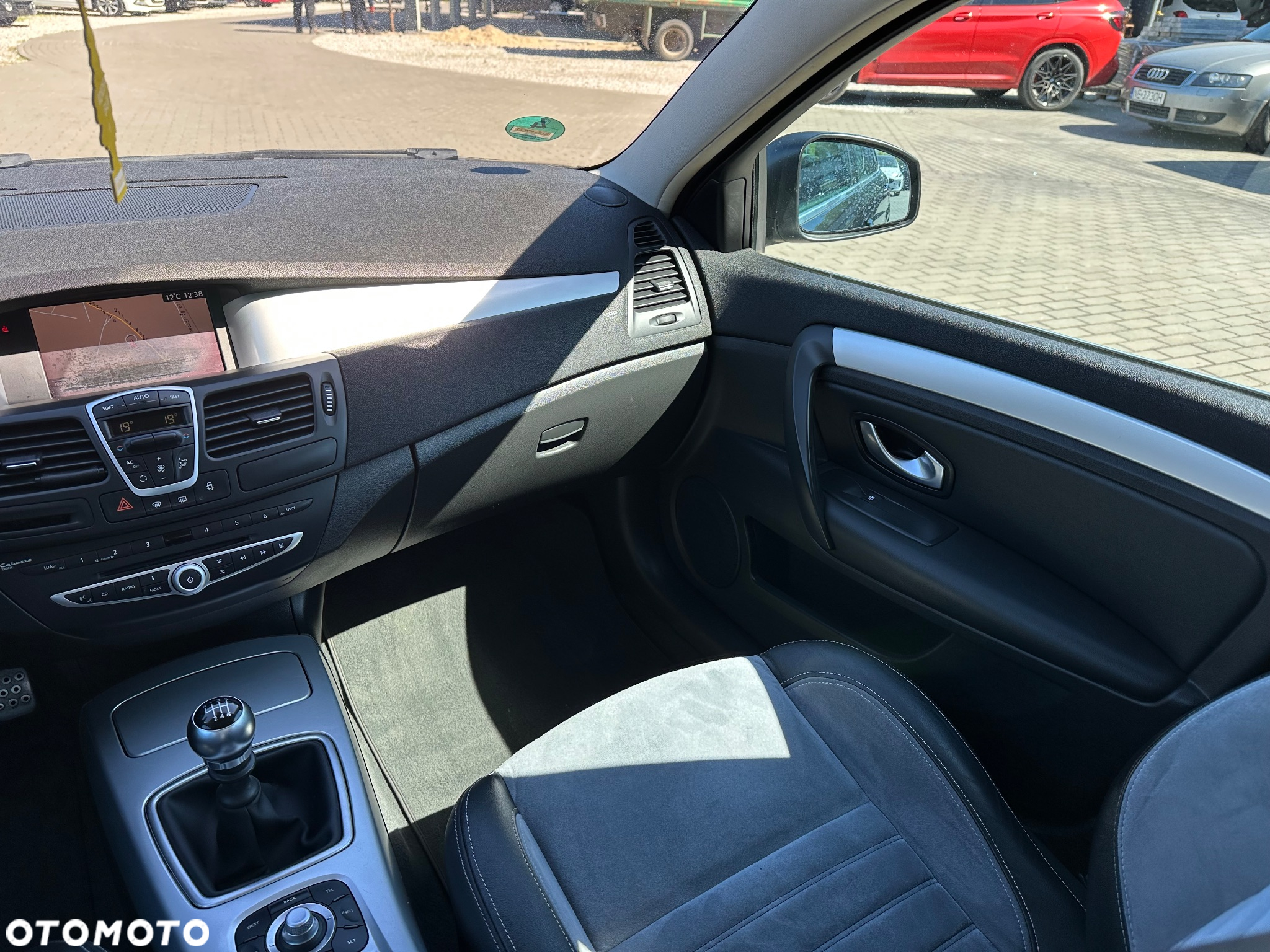 Renault Laguna Grandtour 2.0 dCi FAP GT - 29