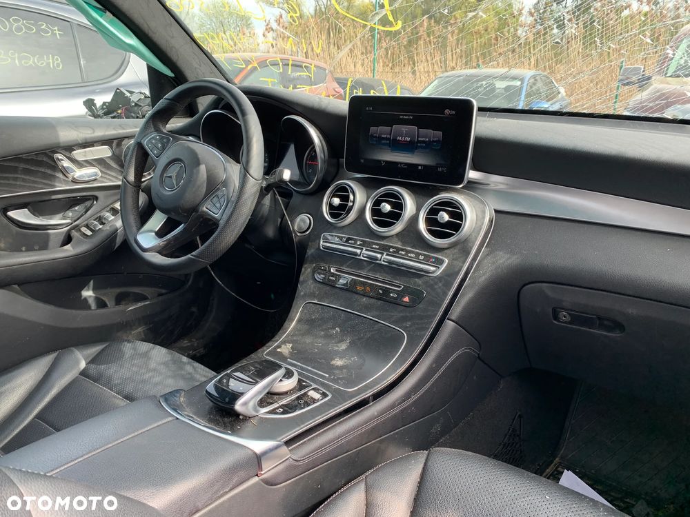 Mercedes-Benz GLC - 17