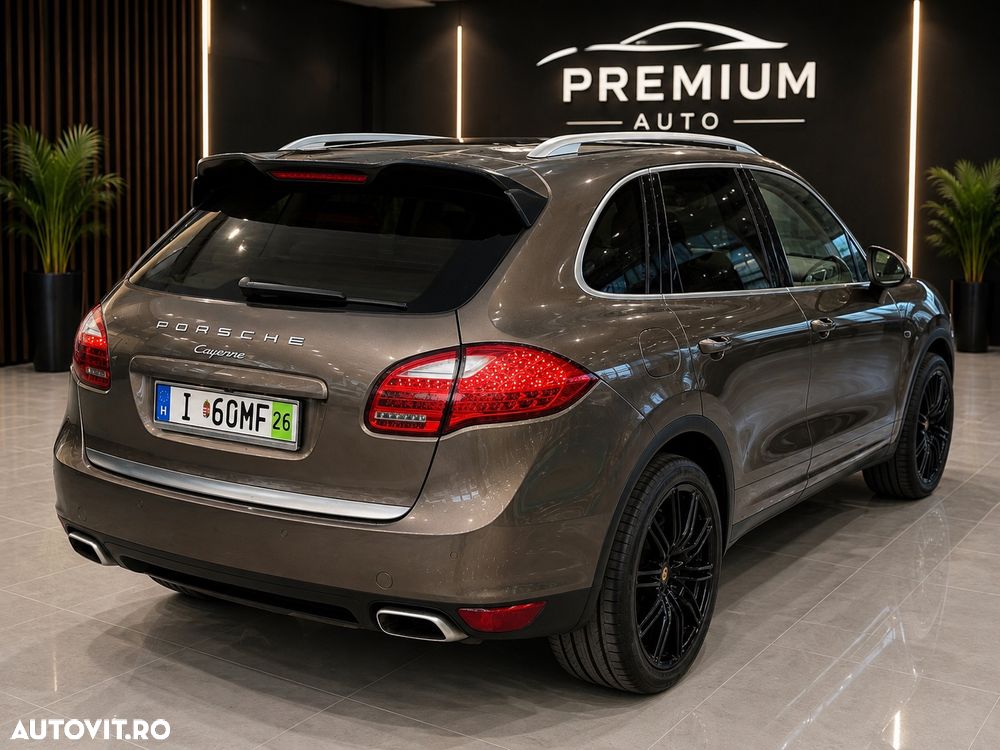 Porsche Cayenne - 9