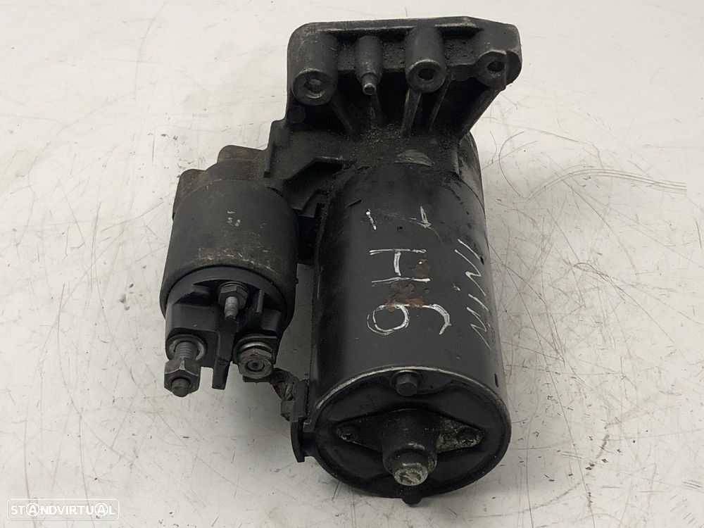 Motor de arranque Usado MINI (R56) Cooper D | 11.06 - 09.10 REF. 0 001 138 006 M... - 2