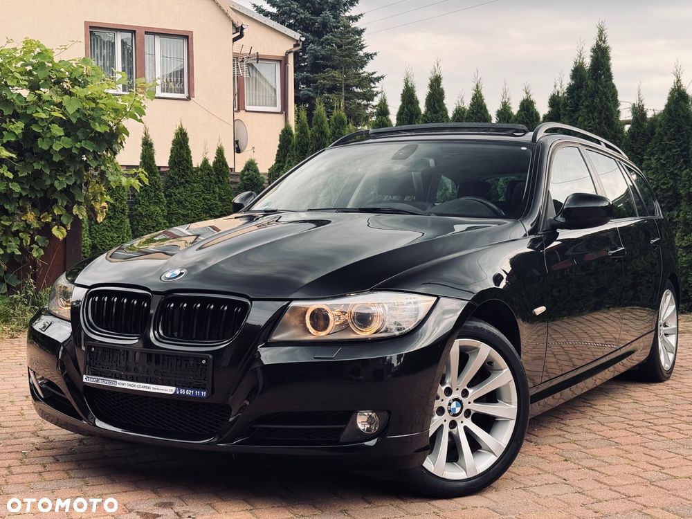 BMW Seria 3 320d DPF Touring - 4