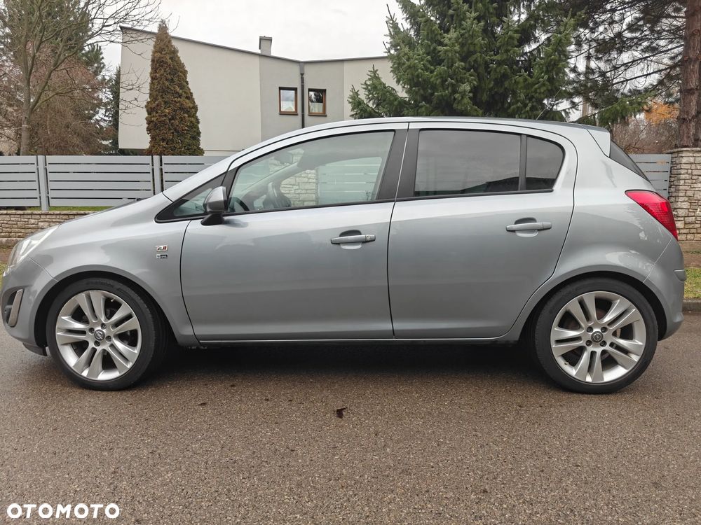 Opel Corsa 1.4 16V Edition - 4