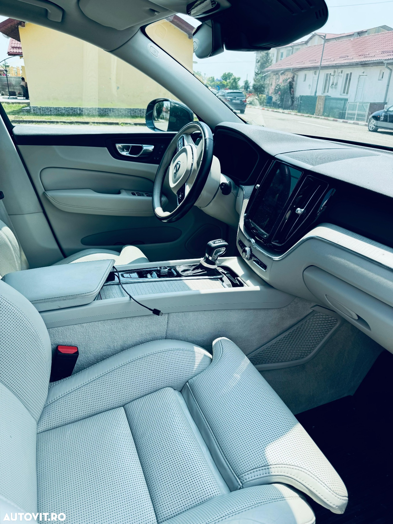 Volvo XC 60 D5 AWD Inscription - 4