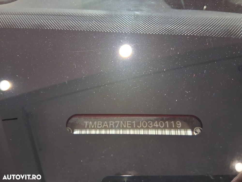 Skoda Octavia 1.5 TSI DSG Style - 4