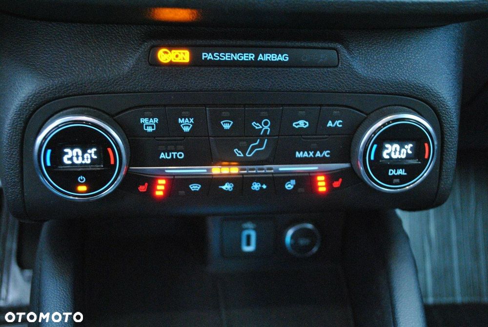 Ford Focus - 21