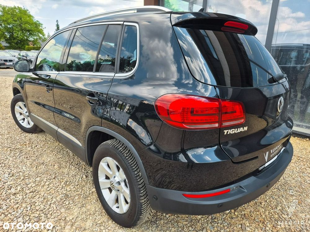 Volkswagen Tiguan 2.0 TDI DPF 4Motion BlueMotion Technology DSG Exclusive - 4