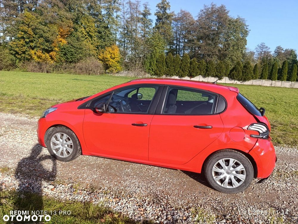 Peugeot 208 - 4