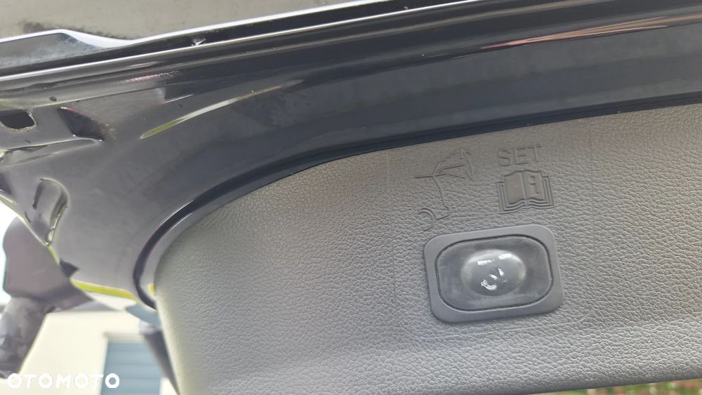 Ford Kuga 1.5 EcoBoost 2x4 Titanium - 36