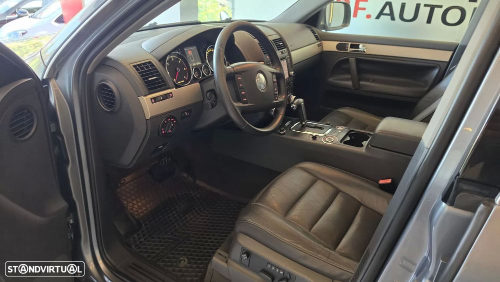 Volkswagen Touareg 3.0 TDI V6 Tiptronic — fotografia 44