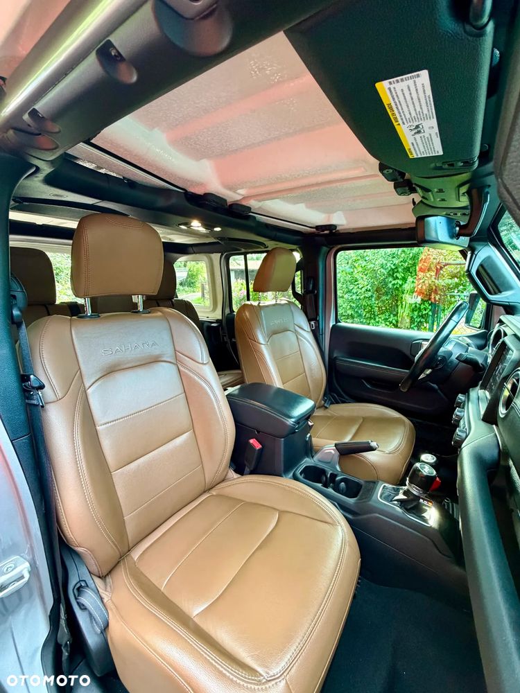 Jeep Wrangler - 14