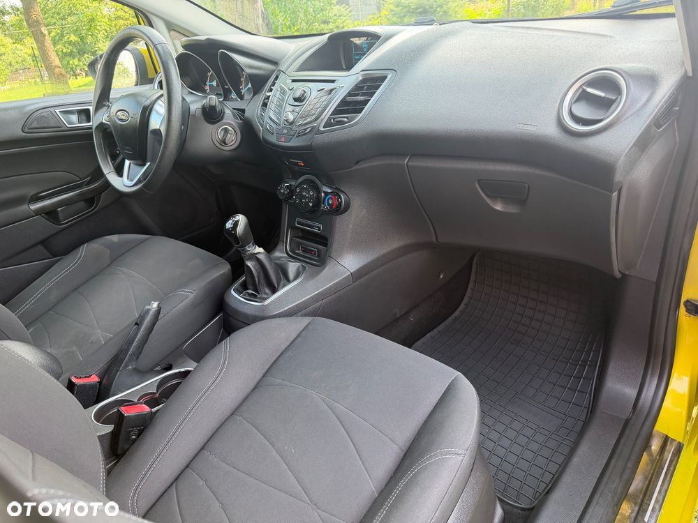 Ford Fiesta 1.25 Celebration - 13