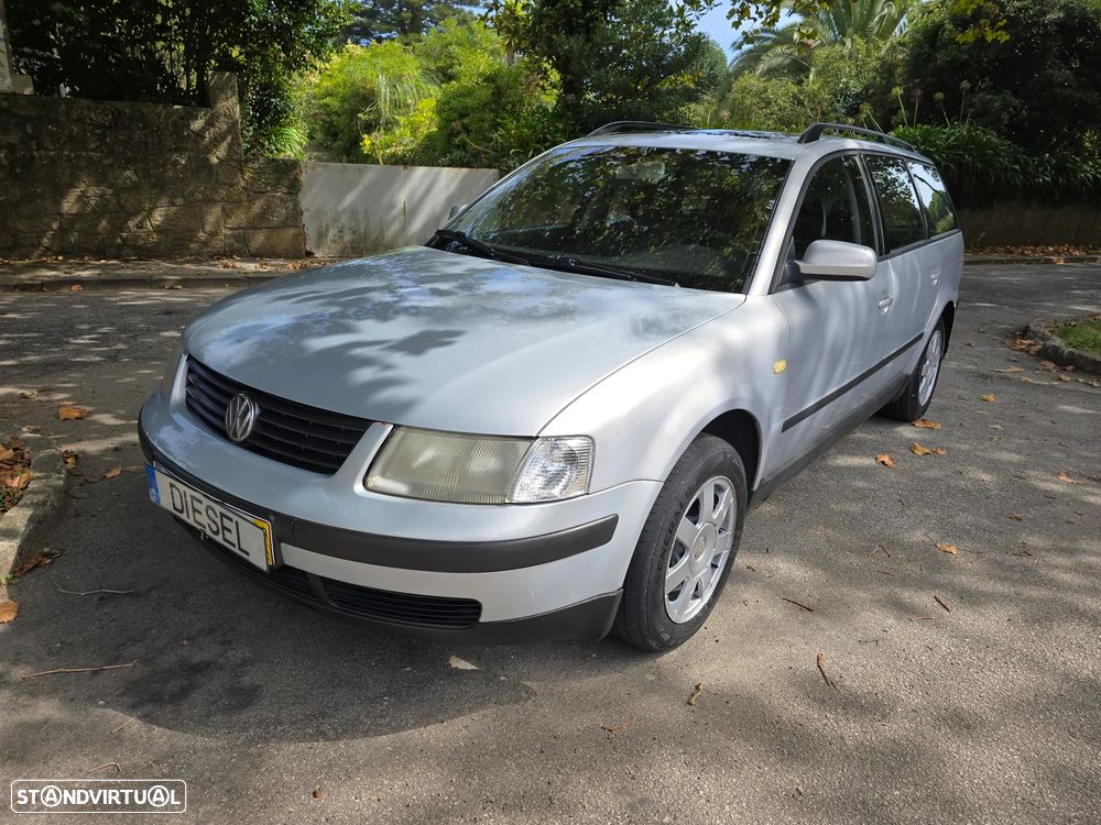 VW Passat Variant 1.9 TDi Confortline - 1