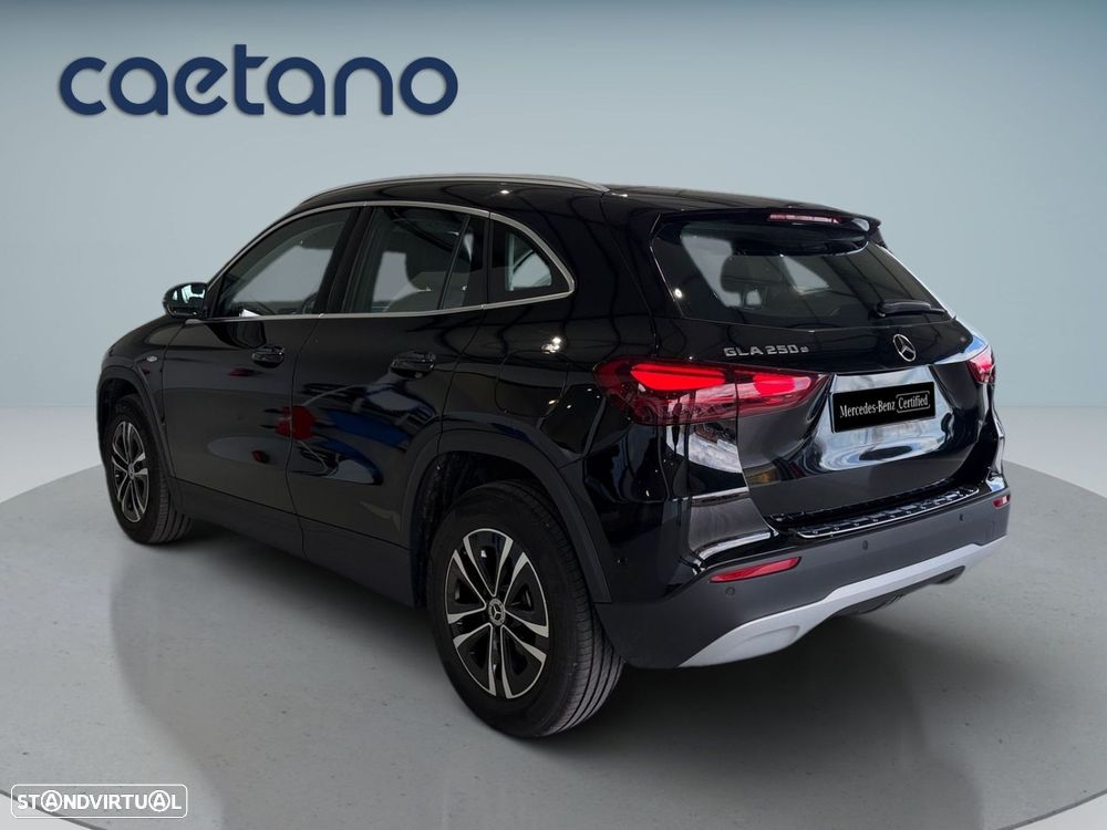 Mercedes-Benz GLA 250 e - 6