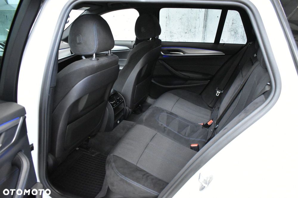 BMW Seria 5 520d xDrive M Sport sport - 20