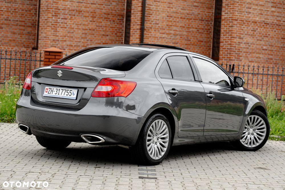 Suzuki Kizashi 2.4 4x4 CVT Sport - 10