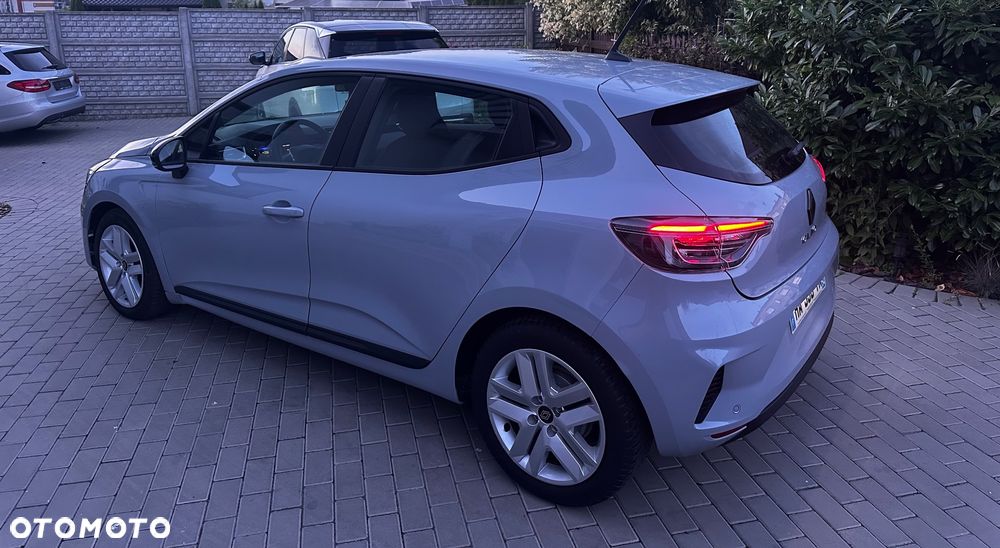 Renault Clio 1.6 E-TECH Full Hybrid 145 Techno - 8