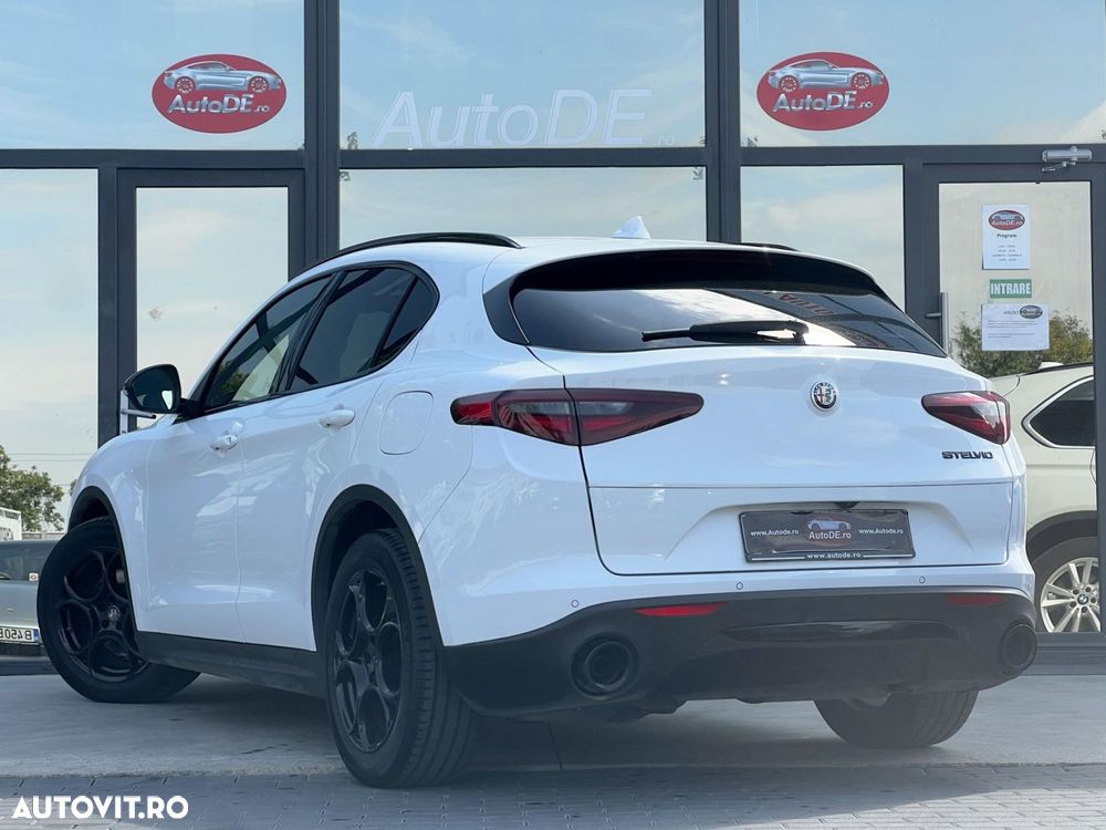Alfa Romeo Stelvio - 3