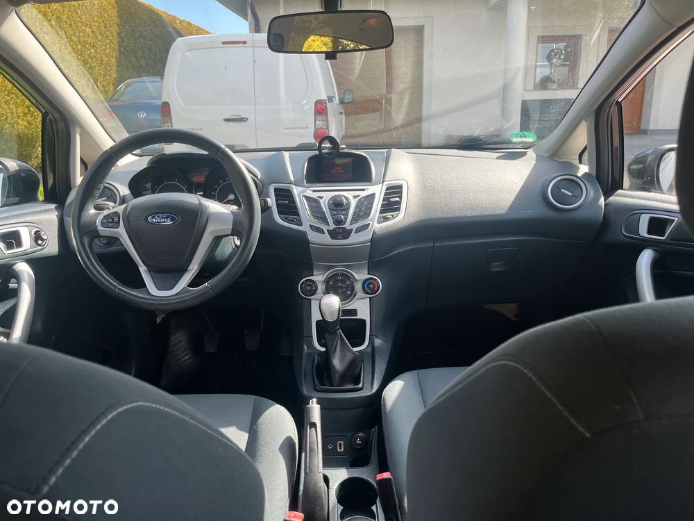 Ford Fiesta 1.25 Champions Edition - 13