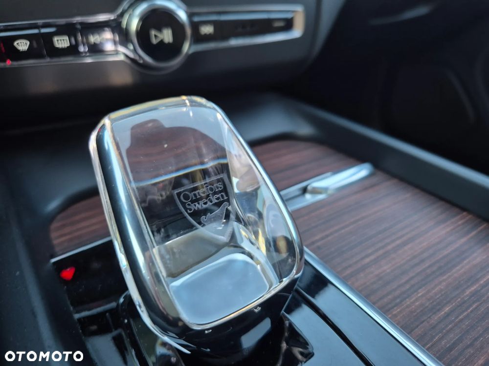 Volvo XC 60 B4 D AWD Geartronic Inscription - 13