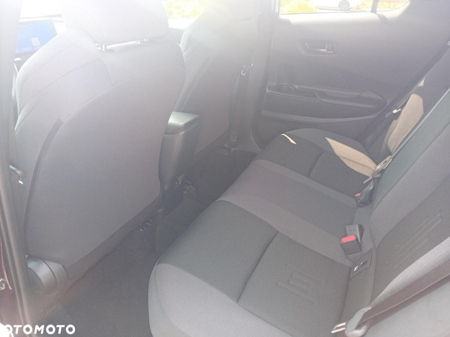 Toyota C-HR - 13