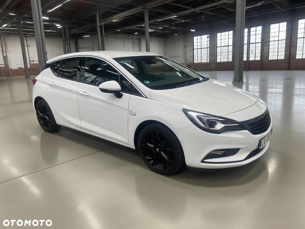 Opel Astra 1.6 BiTrb D (CDTI) Start/Stop Innovation - 10