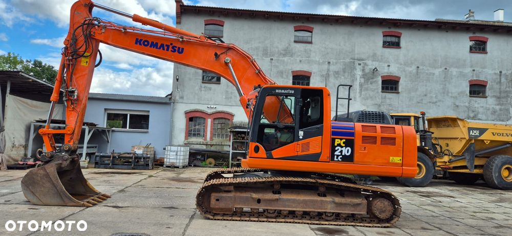 Komatsu PC 210 LC - 10 - 1