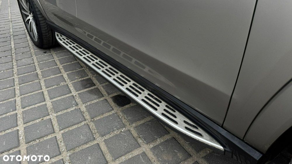 Mercedes-Benz GLS - 30
