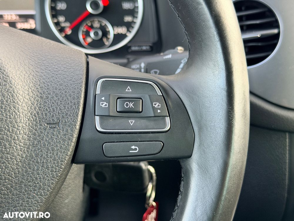 Volkswagen Tiguan 2.0 TDI DPF BlueMotion Technology Sport & Style - 27