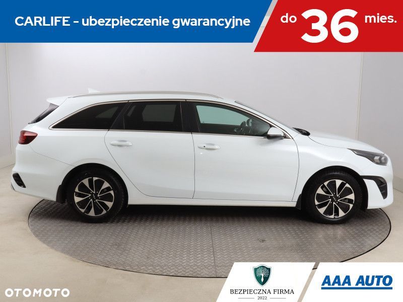 Kia Ceed - 8