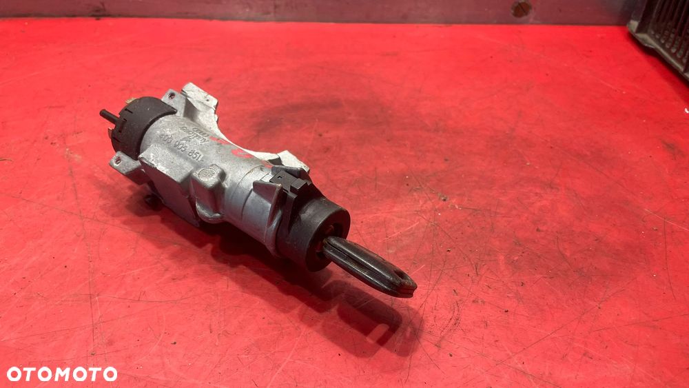 STACYJKA KLUCZYK  AUDI A4 B5 4D0905851A - 1