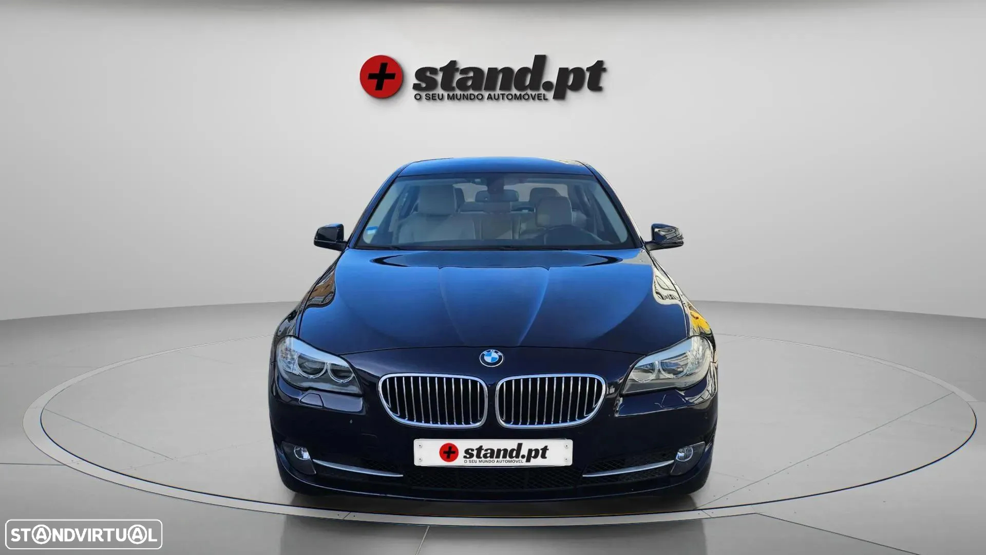 BMW 525 d Exclusive Auto 126g - 2