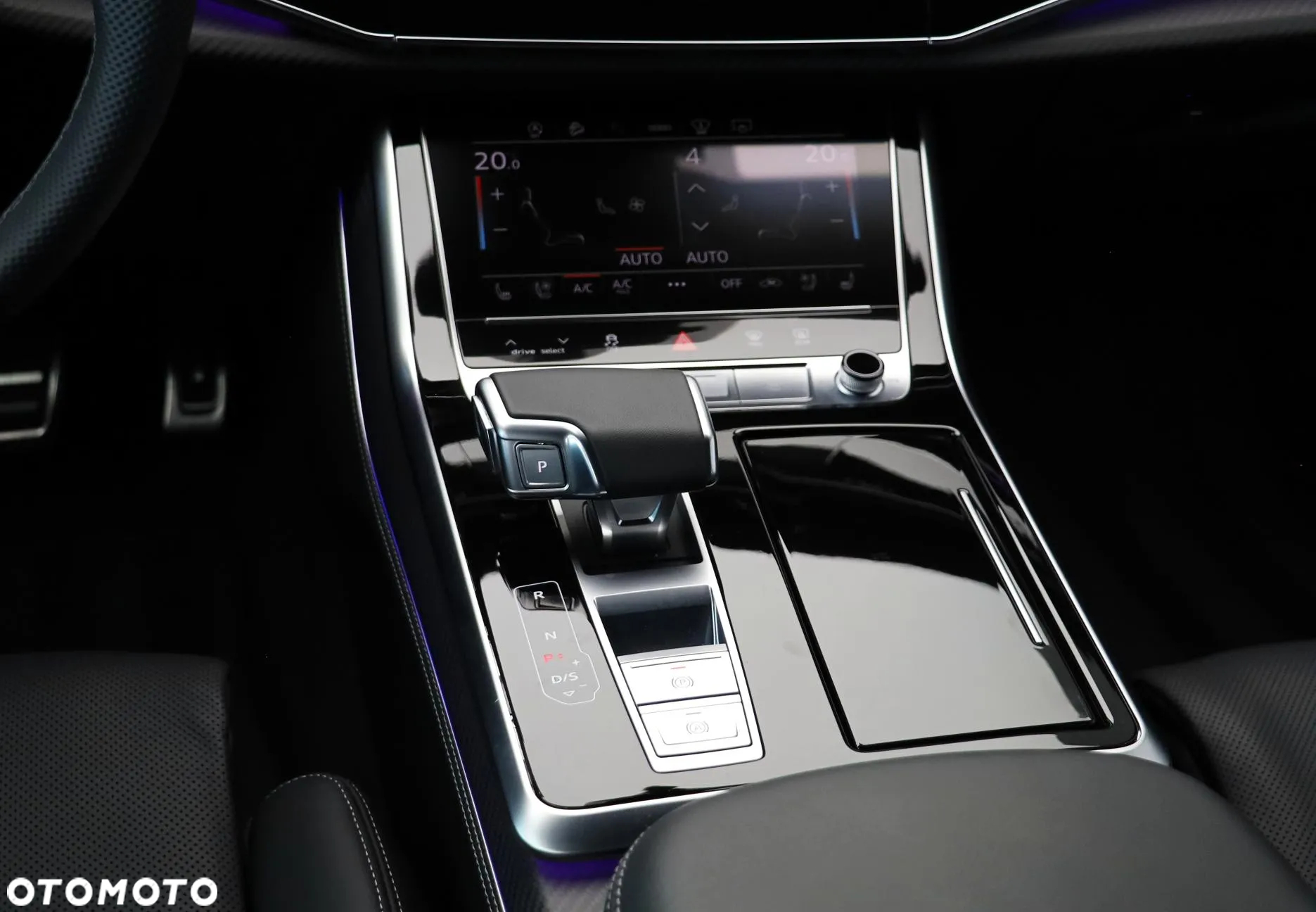 Audi Q8 - 35